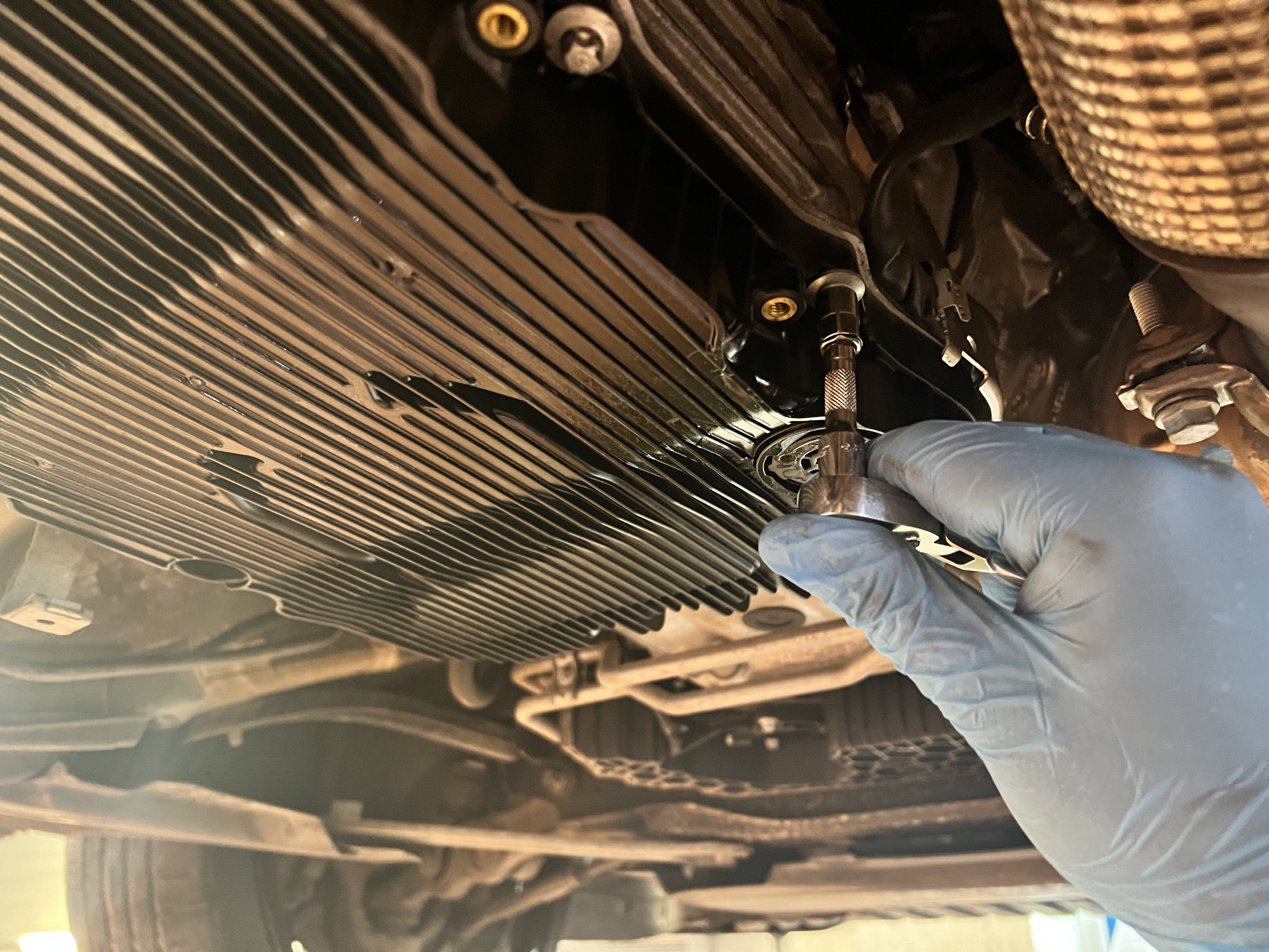 Mercedes 9G-TRONIC automatic transmission during fluid service