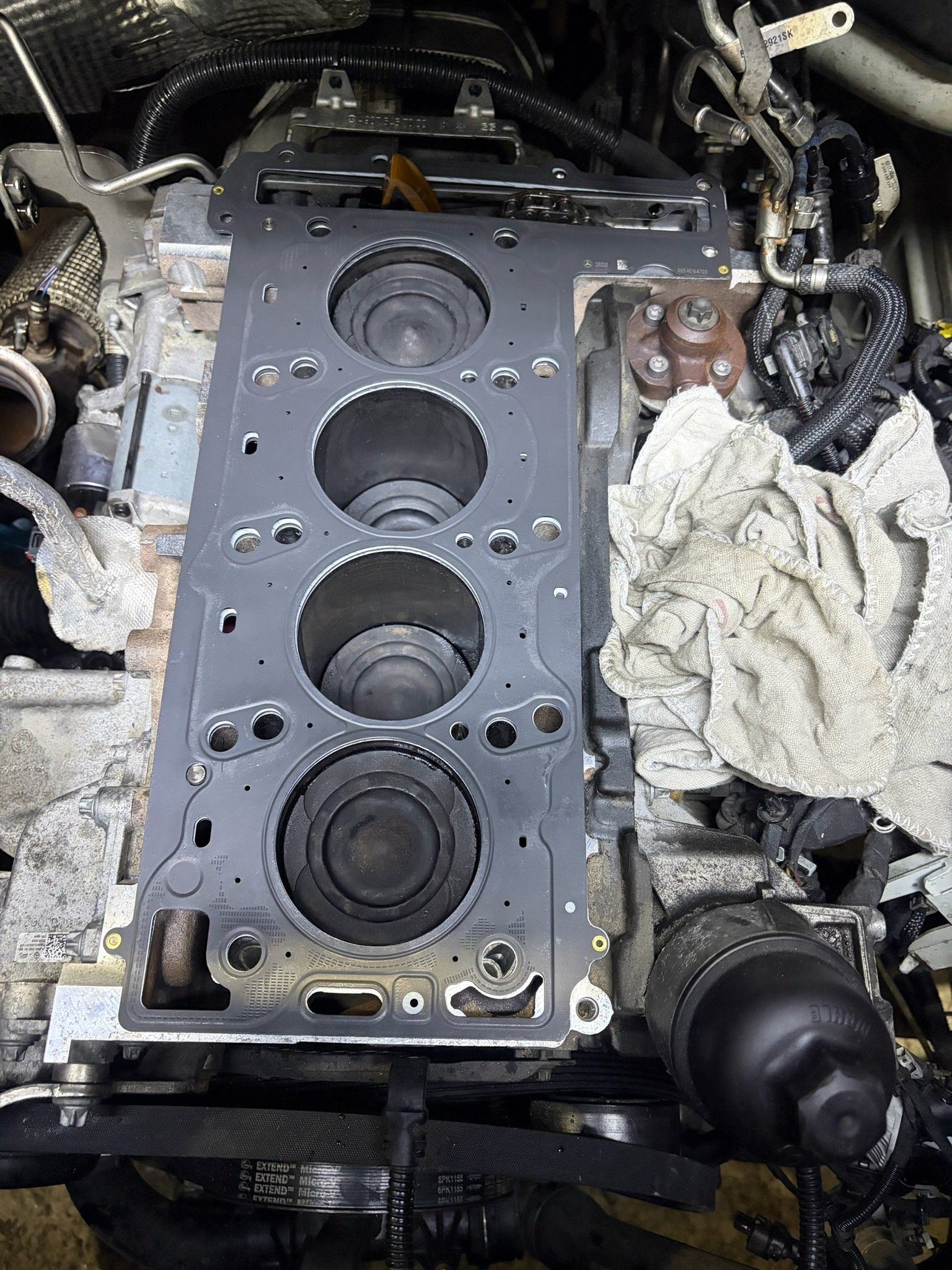 Sprinter 4-cylinder engine block with new head gasket during rebuild